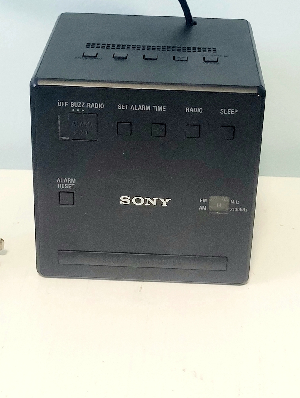Sony Black Digital Alarm Clock Radio Cube Model ICF-C1